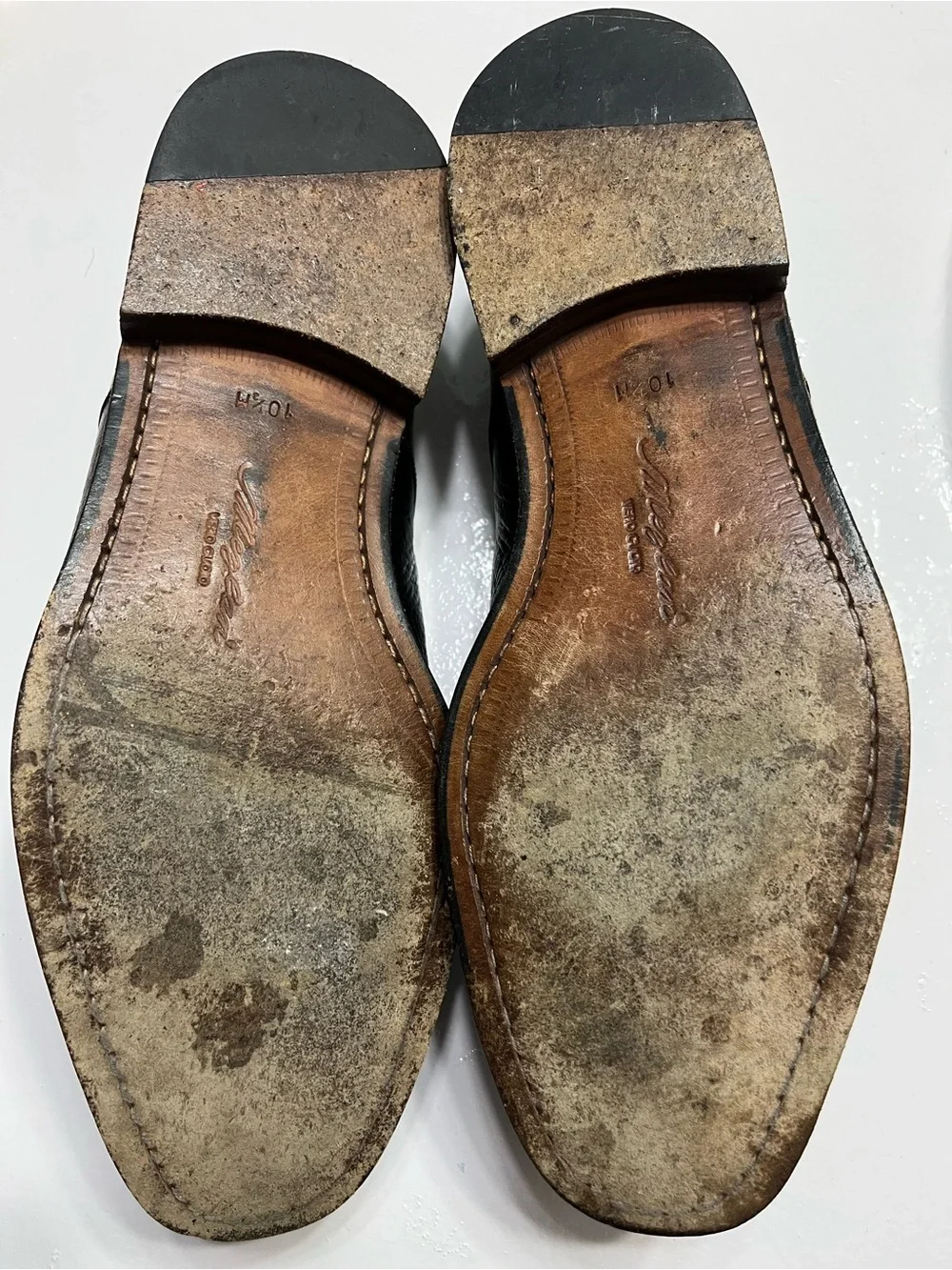 Mezlan Black Leather Lace-Up Derby Shoes